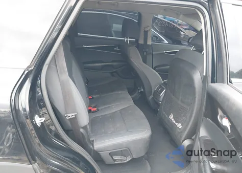 2016 Kia Sorento 2.4L L из США, поврежденный, VIN 5XYPG4A32GG048145